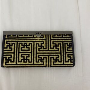 Chic Black and Gold Geometric Clutch